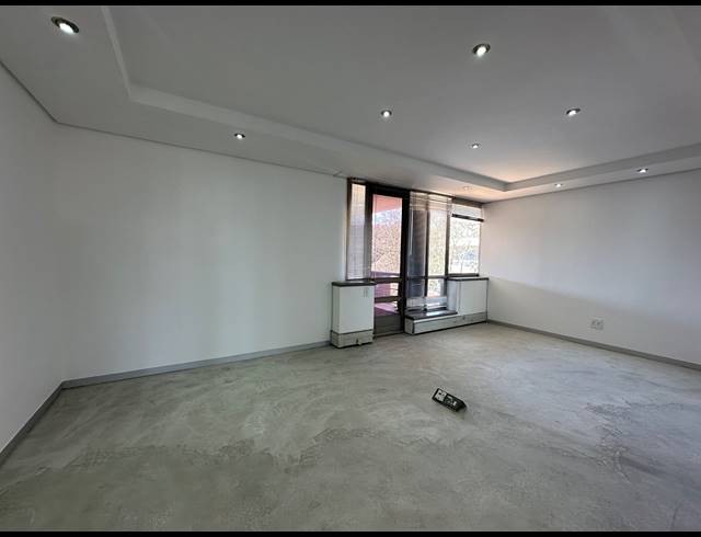 313M² OFFICE TO LET IN WOODMEAD